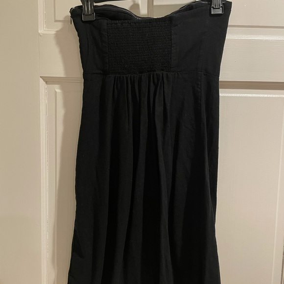 Old navy strapless dress - Picture 2 of 4